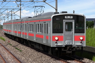 国鉄121系
