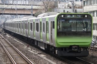 JR東日本E235系