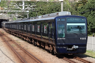 9000系