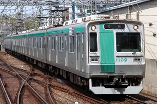京都市交通局10系