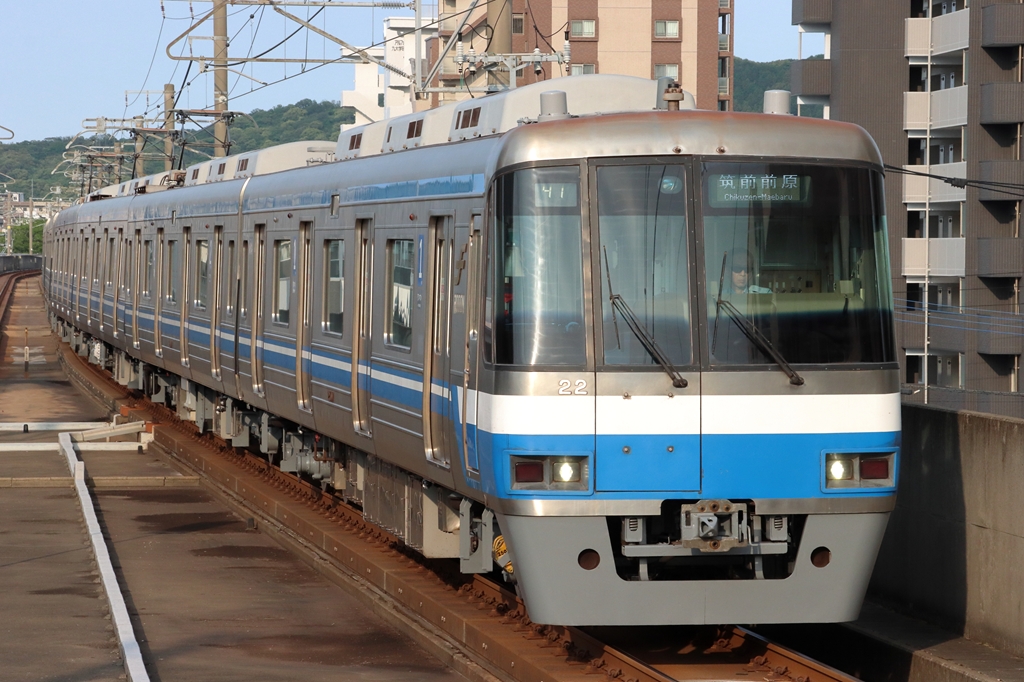 福岡市交通局2000系